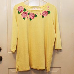 Quacker Factory Yellow Top with Flowers